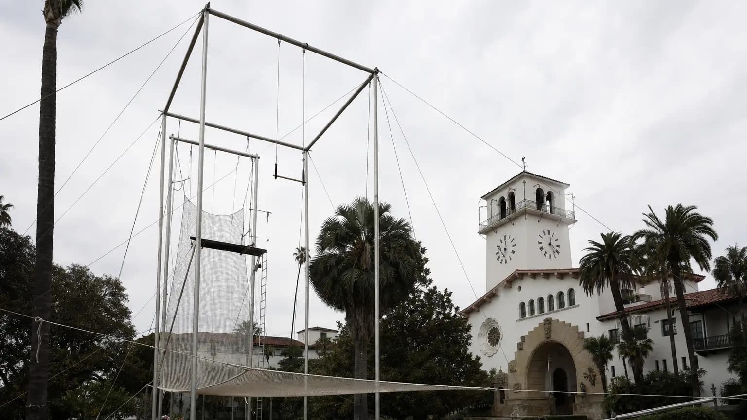 Keep the Trapeze