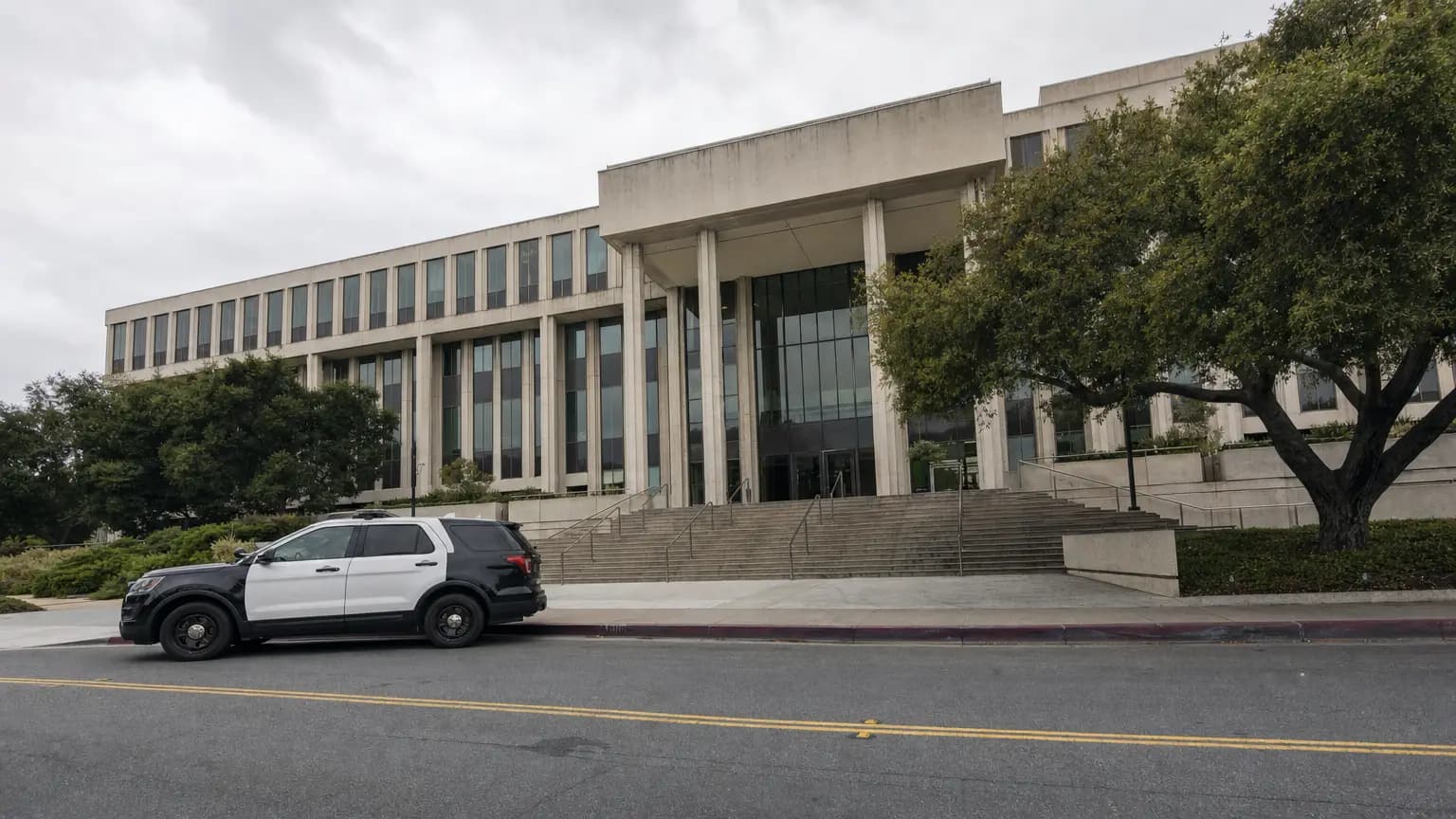 Judge sentences former probation officer in $169,000 embezzlement case