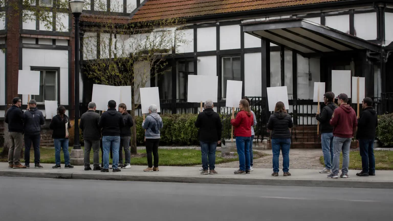No deal: Solvang staffers strike after rejecting City Council’s ‘last, best, and final’ pay raise offer