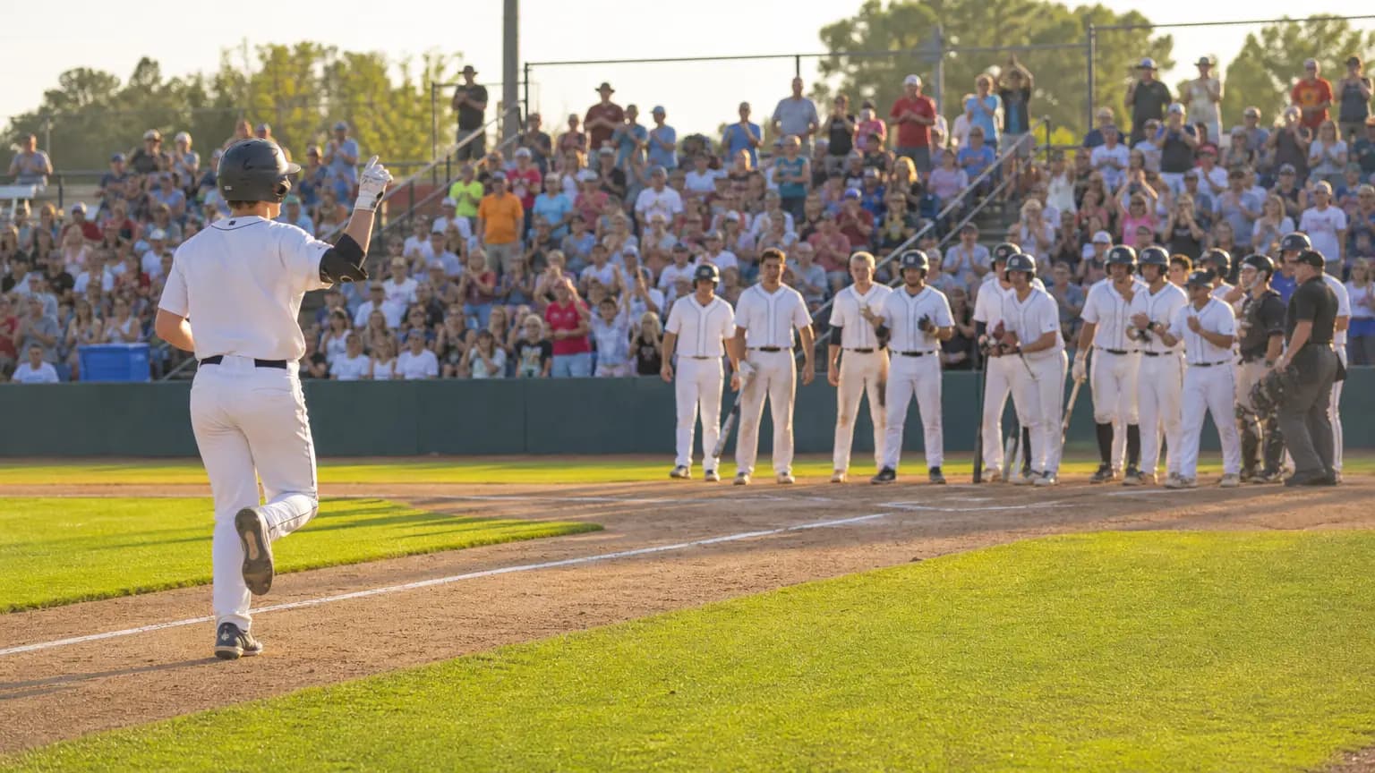 Santa Barbara Foresters Roll to 9-2 Win Over SLO Blues in Regular-Season Finale