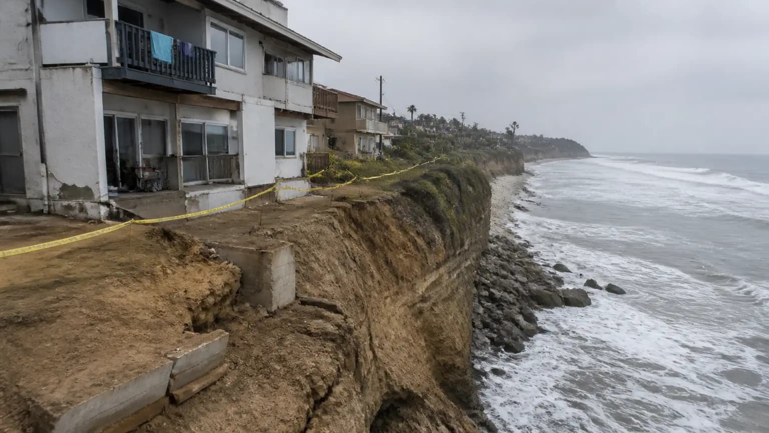 UC Santa Barbara Students Return to Isla Vista, Where El Niño Threatens Cliff Collapse