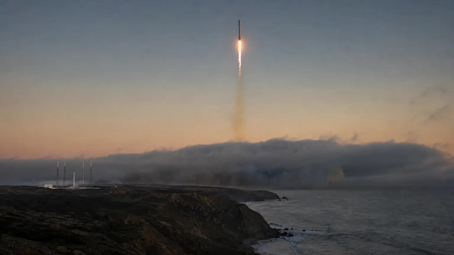 SpaceX launches 27 Starlink satellites on Falcon 9 rocket from Vandenberg